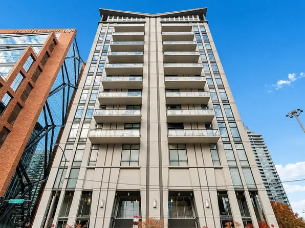 740 W Fulton St APT 1303, Chicago, IL 60661
