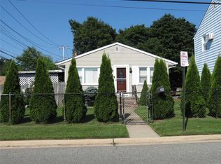 36 Richmond St, Syosset, NY 11791