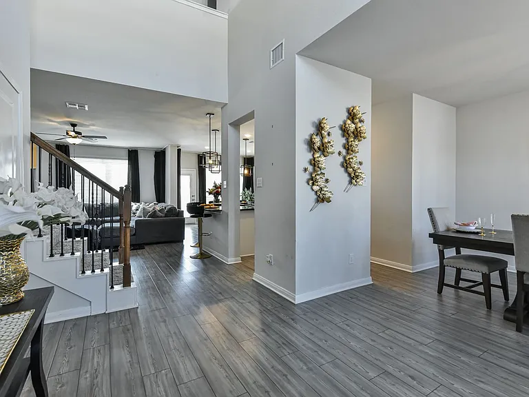 6306 Golden Gate Dr — Photo 10