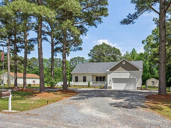 3rd image of 98 Blue Heron Ln
