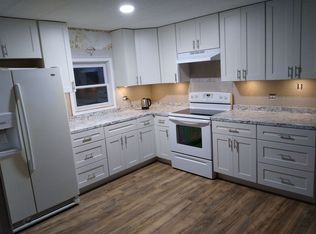 65 Larch Ln, White River Junction, VT 05001