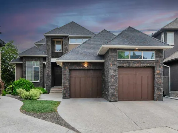 377 Evergreen Cir SW, Calgary, AB T2Y 0B8