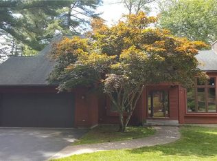10 Pine Ridge Ln, Mansfield, CT 06250