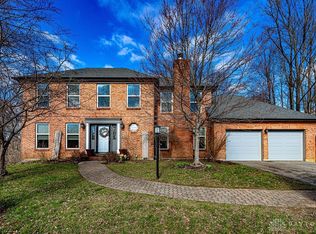 6906 Hidden Ridge Dr, West Chester, OH 45069