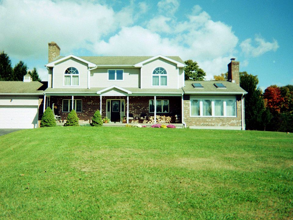 2nd image of 4 Knight Ln