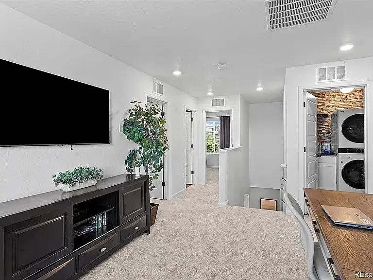 42835 Hawktree Cir — Photo 15