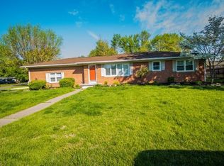 208 Alexander Dr, Vincennes, IN 47591