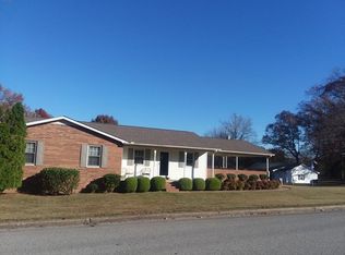 1318 Lone Oak Rd, Paris, TN 38242
