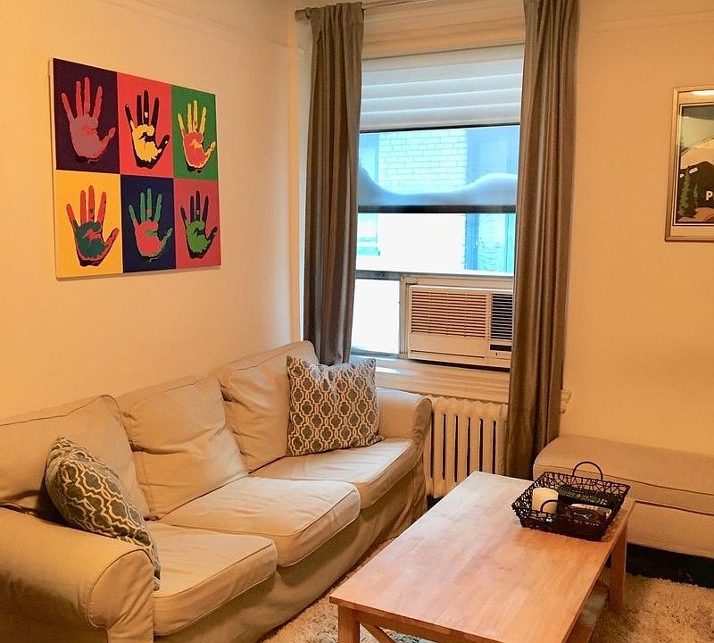 1st image of 325 W 45th St #1015
