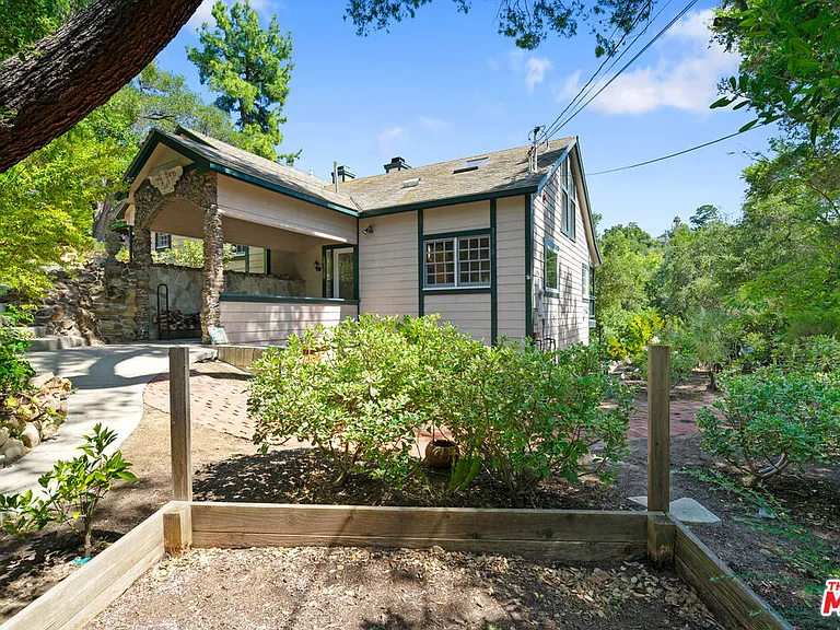 20912 Fontaine Rd — Photo 45