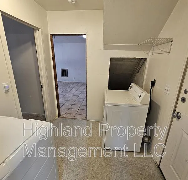 1170 NE Harvey Rd #B — Photo 14