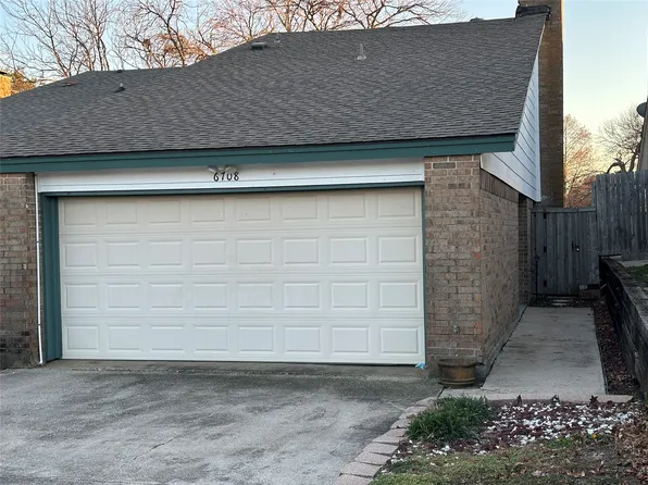 6708 Ports O Call Dr, Rowlett, TX 75088