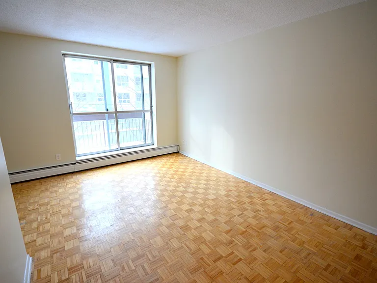 10 Burnside Ave #409 — Photo 14