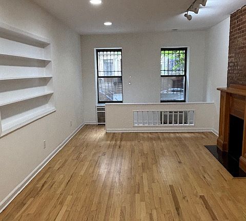 3rd image of 248 W 102nd St APT 1A