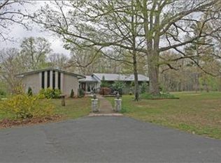 2264 Donelson Pkwy, Dover, TN 37058