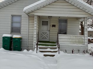 1713 Milburn Blvd, Mishawaka, IN 46544