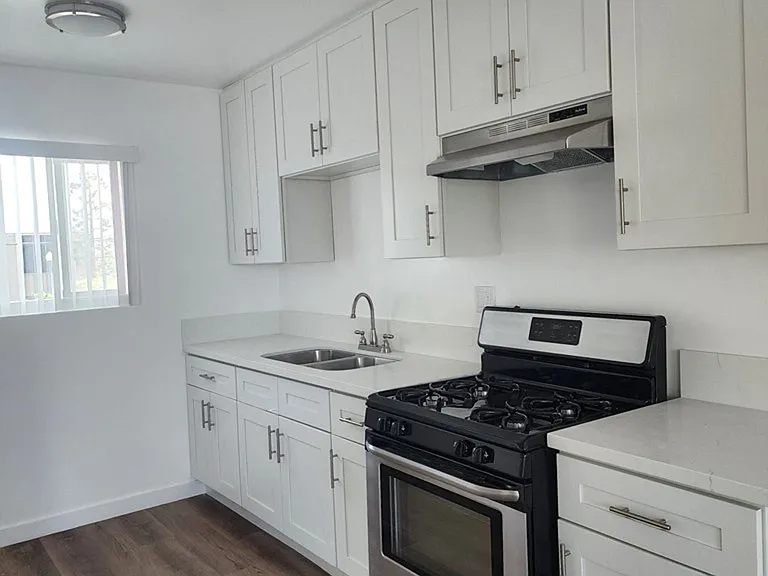 24319 Narbonne Ave — Photo 1