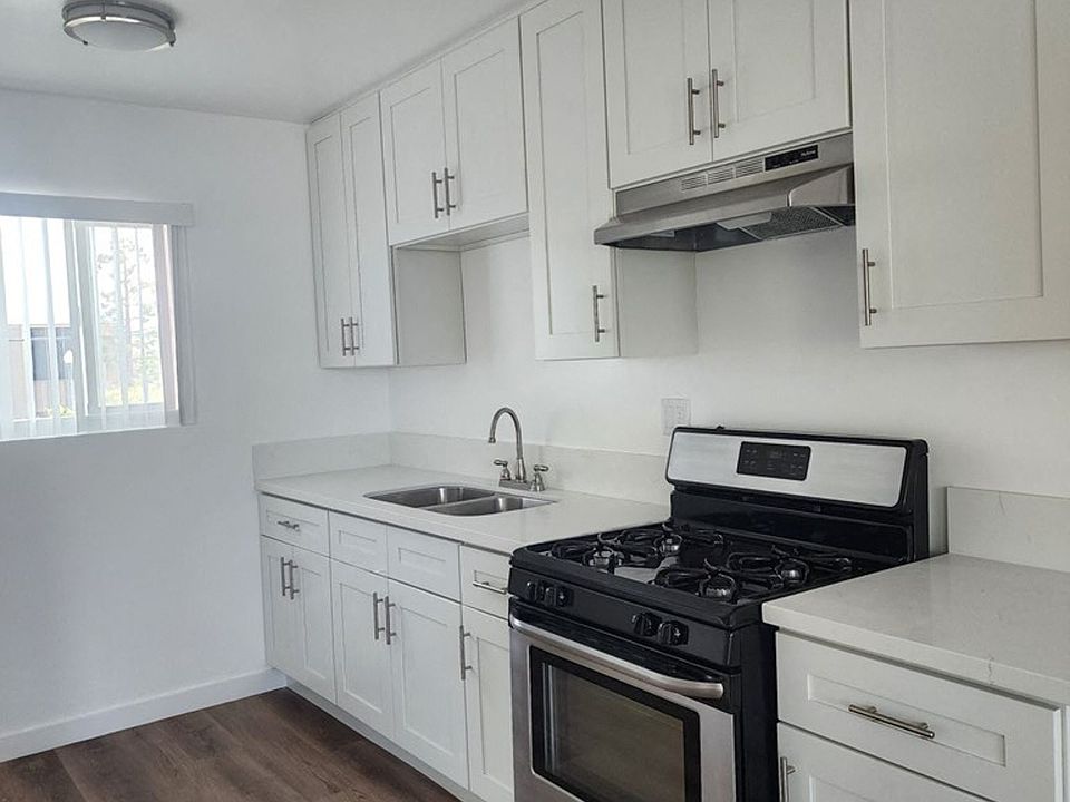1st image of 24319 Narbonne Ave #H