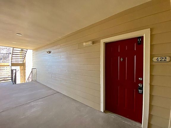 3rd image of 2320 Gracy Farms Ln APT 422