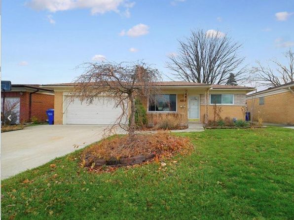 30320 Moulin Ave, Warren, MI 48088