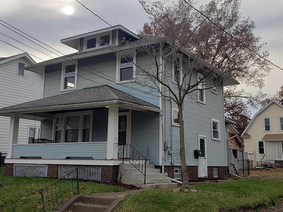 1st image of 873 10th St NE