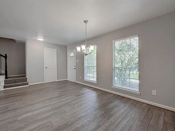 4th image of 10800 Briar Forest Dr