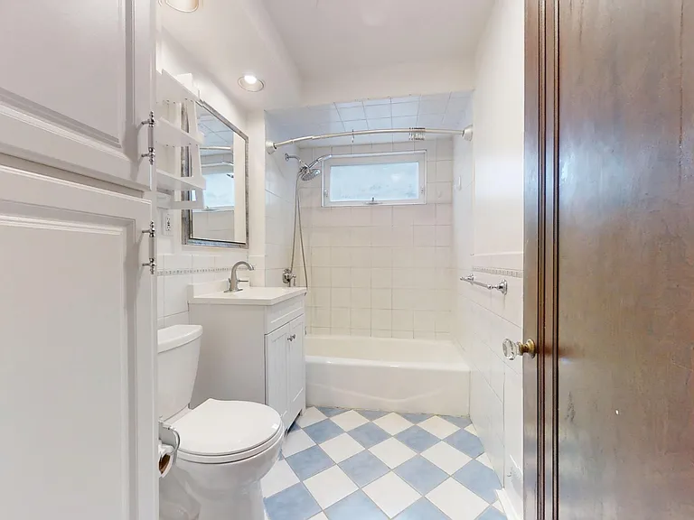 26-28 Hibbard Rd #28 — Photo 8