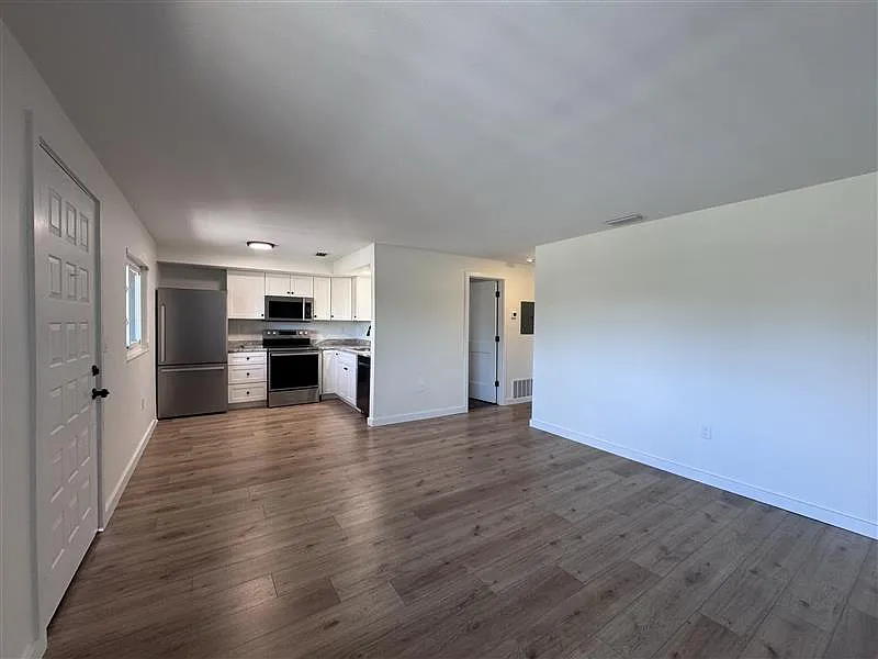VA203 - 156-DAV — Photo 2