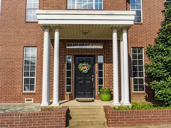 2nd image of 17150 Westlake Cir