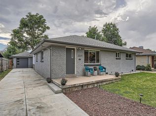 2221 Newark St, Aurora, CO 80010