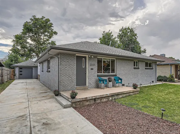 2221 Newark Street, Aurora, CO 80010