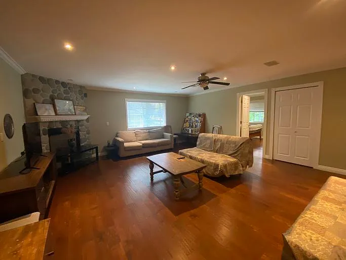 2363 131a St #1A — Photo 11