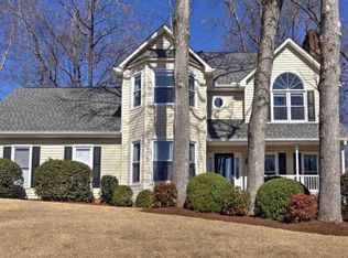 4 Claire Ln, Greenville, SC 29607