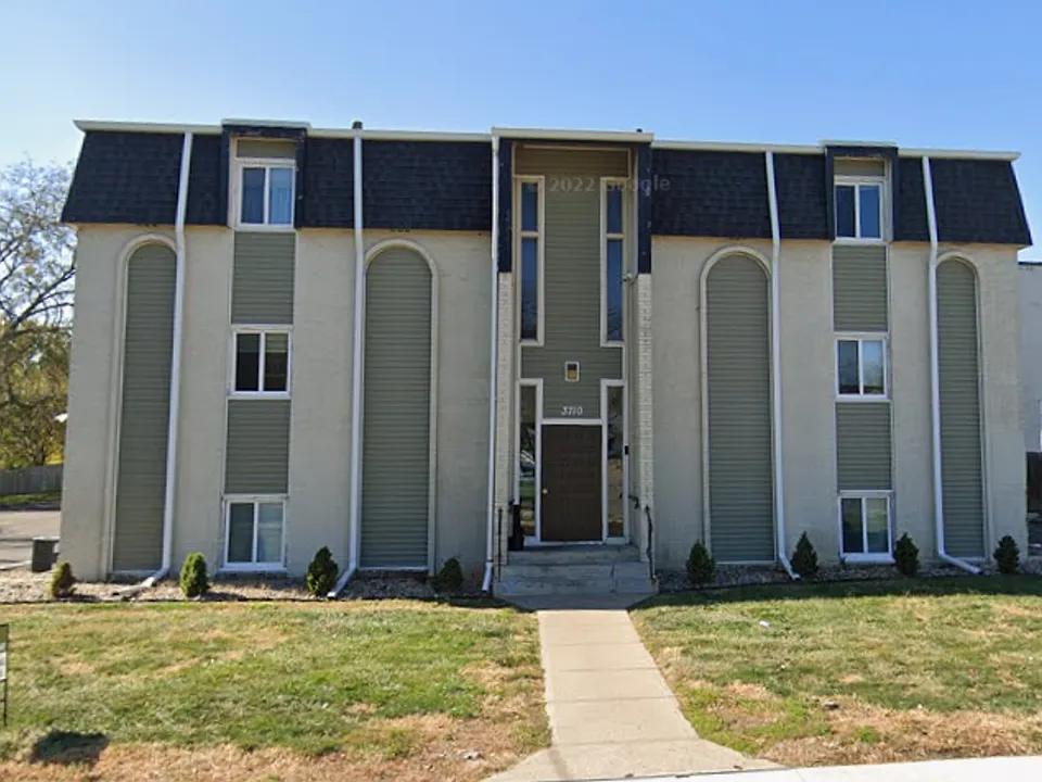 Flats on 56th