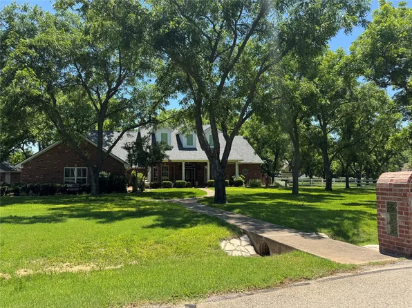 5615 Equestrian Ct, Granbury, TX 76049