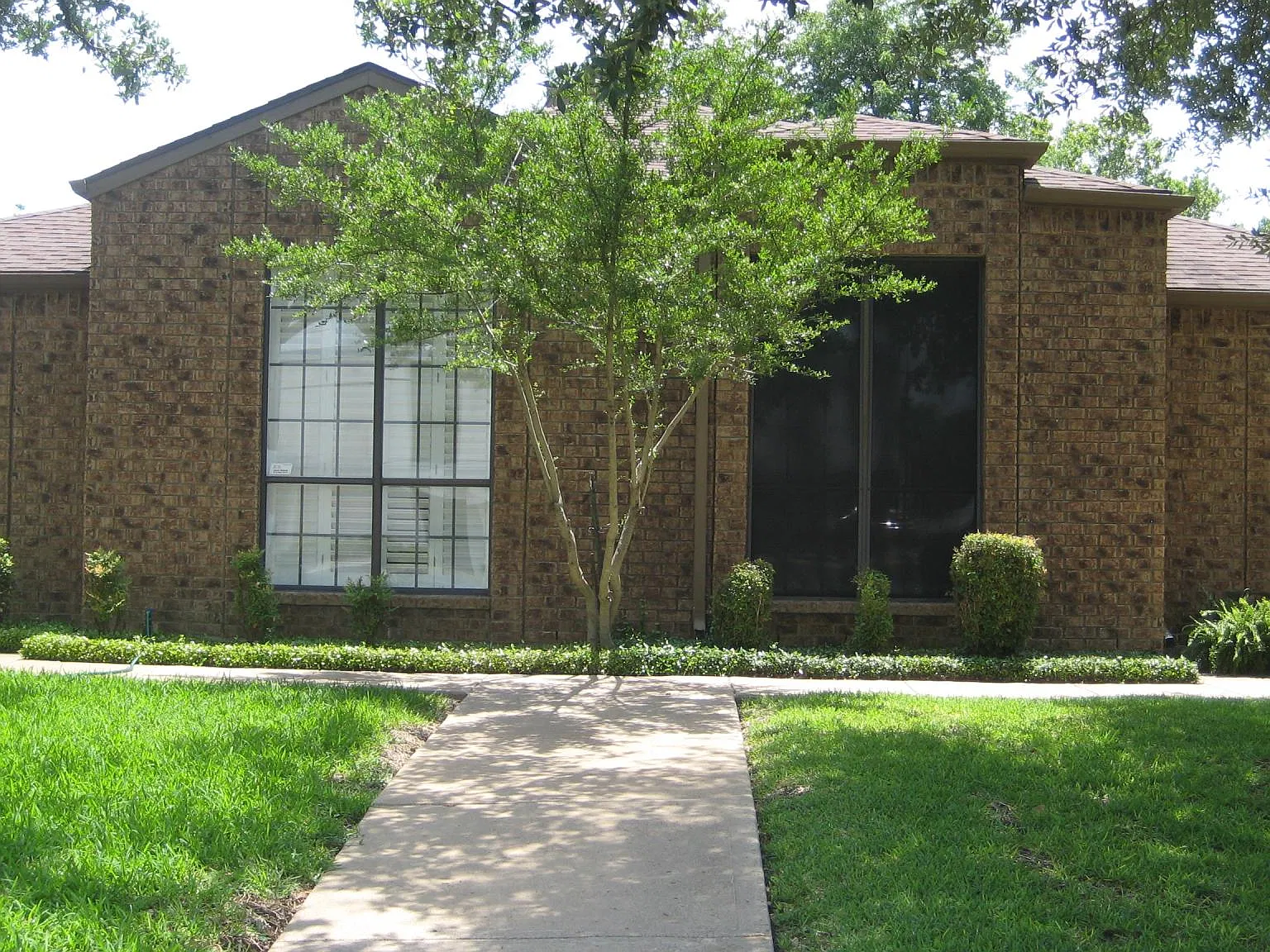 2 bed, 1223 sqft, $2,250 — Photo 1
