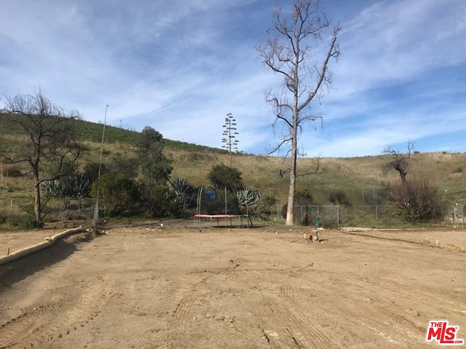 1st image of 30473 Mulholland Hwy Space 198