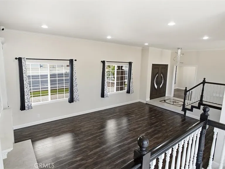 334 W Avenida De Las Flores — Photo 5