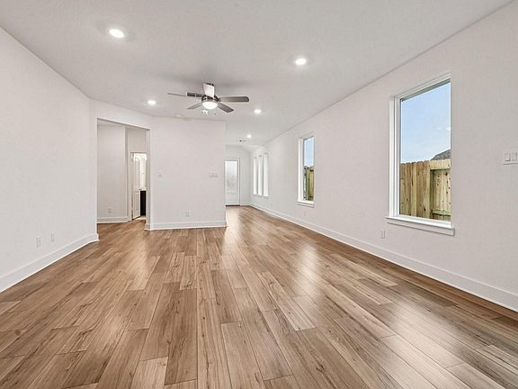 7th image of this home