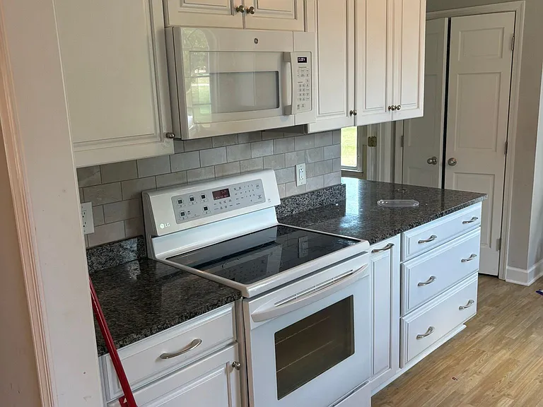 2024 Queen Charlotte Pl #HOUSE — Photo 1