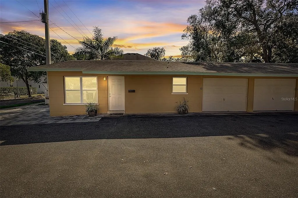 2 bed, 1.0 bath, 1000 sqft, $2,500 — Photo 2