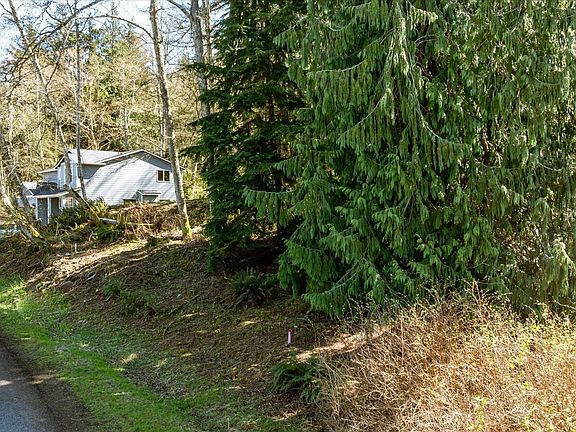 5th image of 1774 Twin Oaks Lane