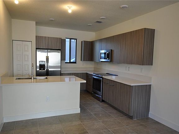 5th image of 4931 NW 84th Avenue #4931