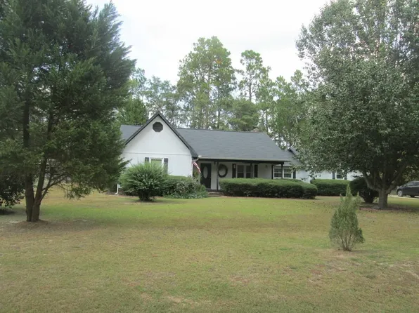 121 Lynn St, Swainsboro, GA 30401