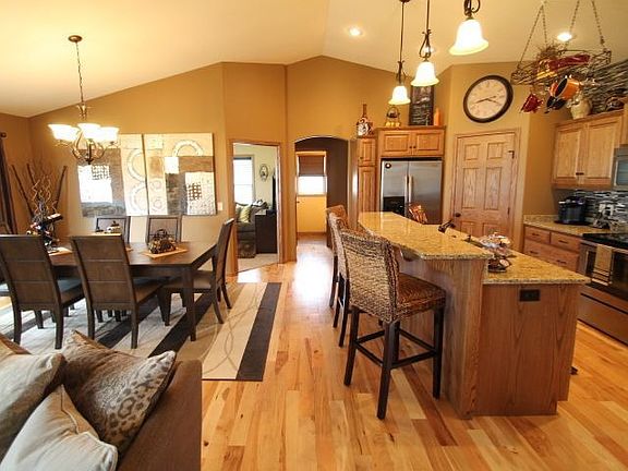 4th image of 1440 Aspen Ln