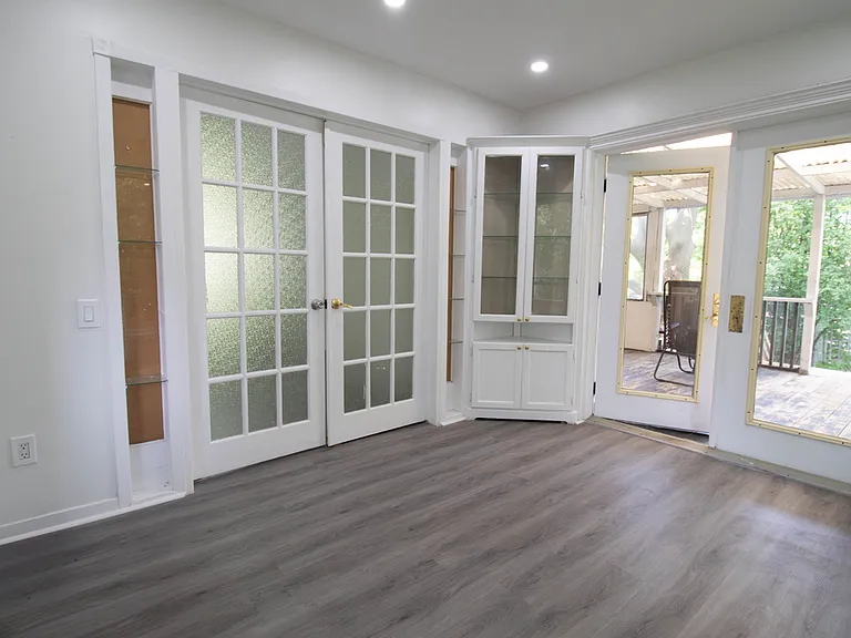 355 Glenridge Ave — Photo 6