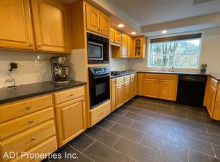 2565 NW 121st Pl, Portland, OR