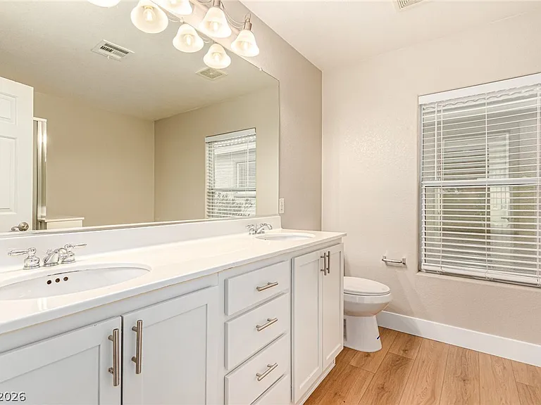 11209 Salentino Ave — Photo 26