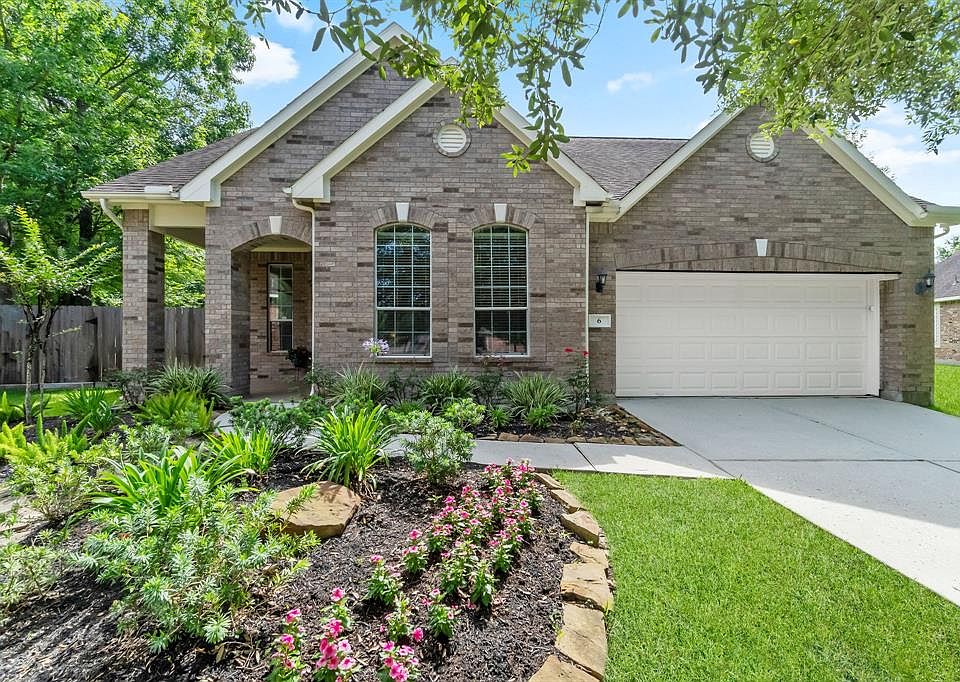 Welcome to this charming home at 6 Tristan Way in the highly sought after Windsor Lakes!