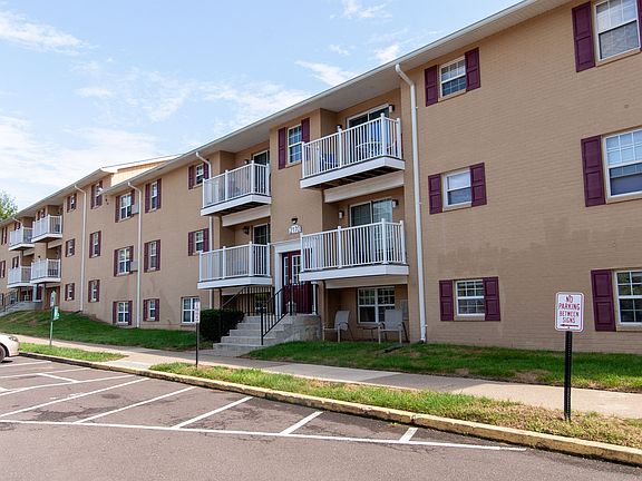 4th image of 2140 Johnston Dr #212004J